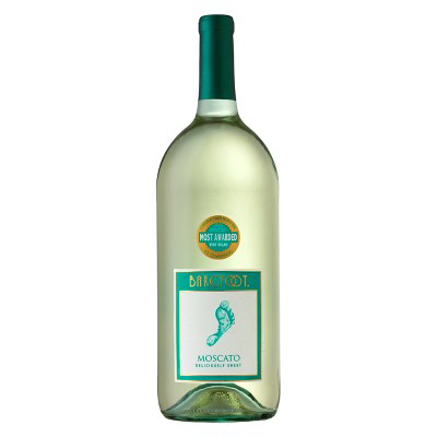Barefoot Barefoot Moscato White Wine  1.5L Bottle