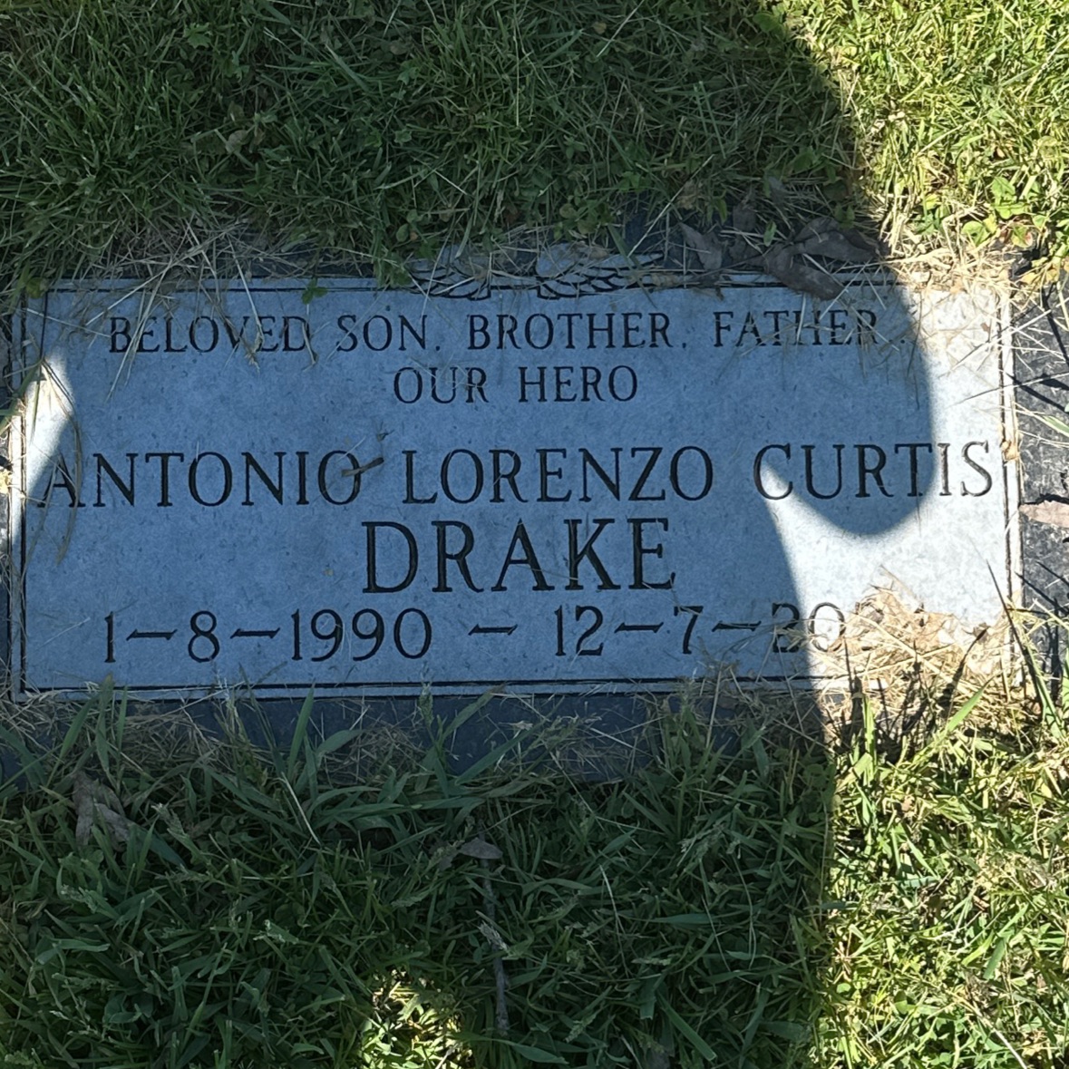 Grave of Antonio Drake