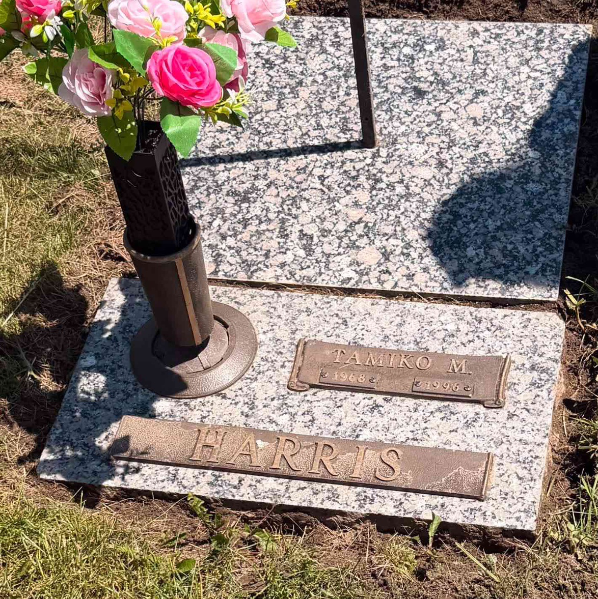 Grave of Tamiko Harris