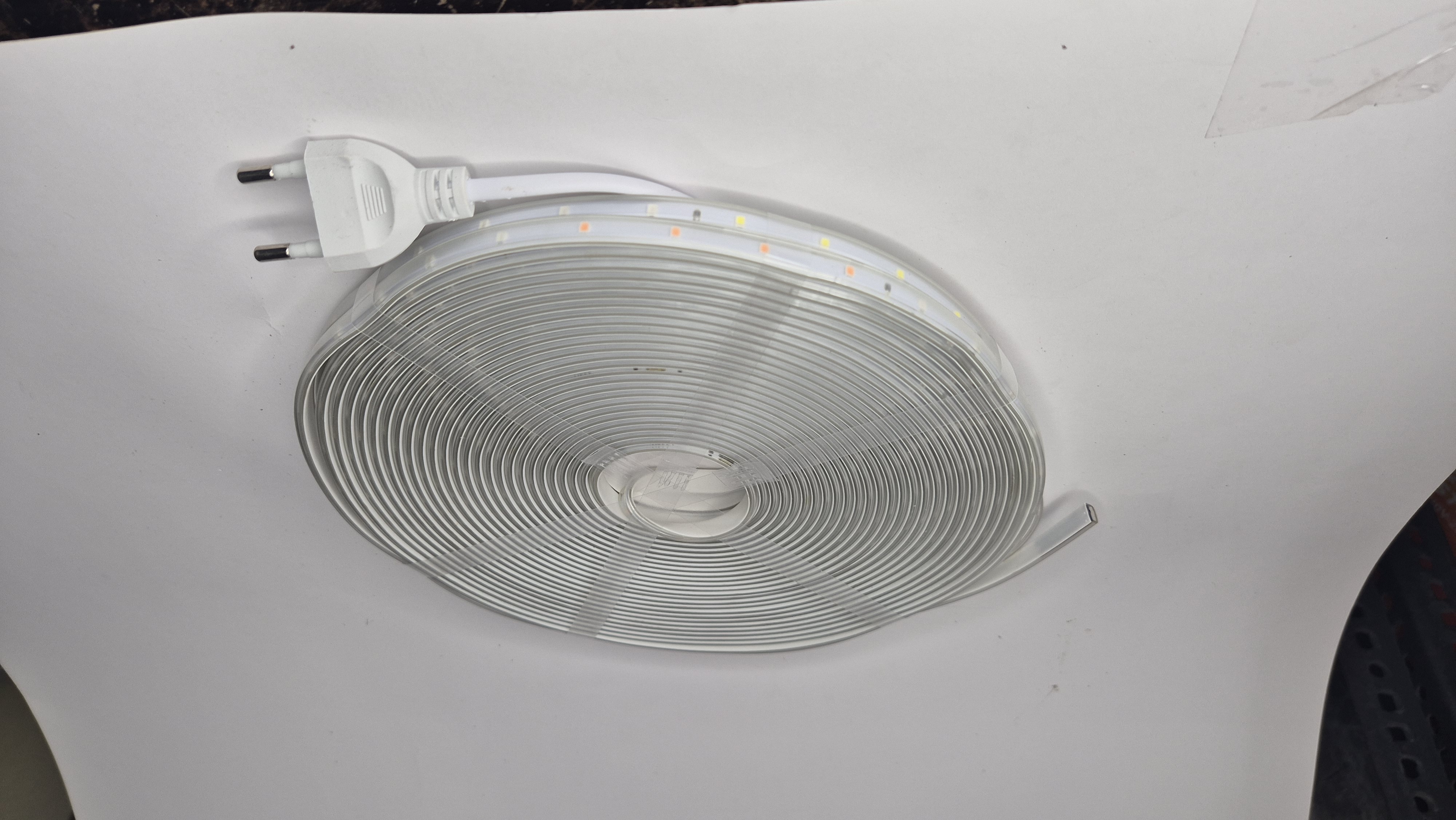 Led strip light 220v