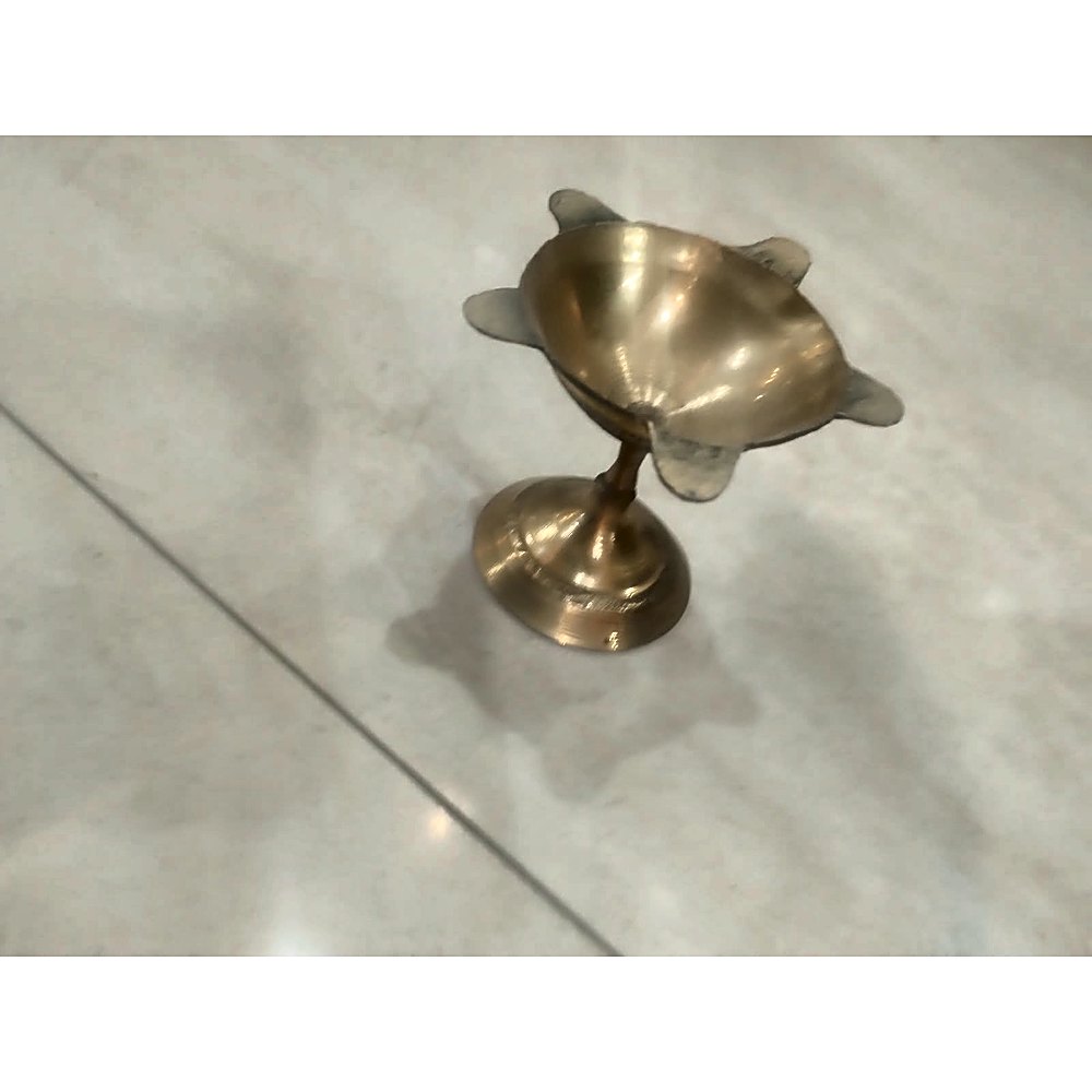 Brass Four Corner Diya Stand 2inch