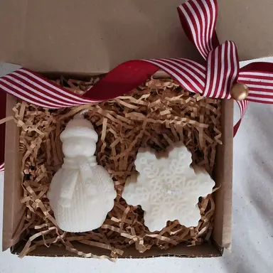 Handmade Christmas Soy Pillar Candle Gift Box