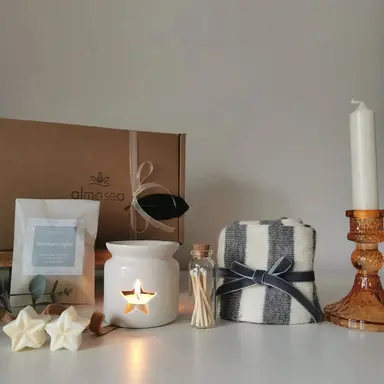 Festive Cheer Gift Box