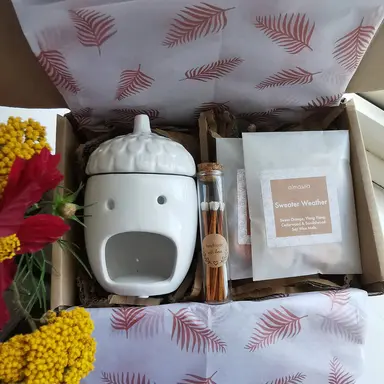 Acorn Wax Burner Gift Box – Autumn Soy Melts & Matches