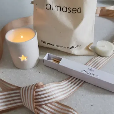 Star Tealight Holder Gift Set – Christmas Matches & Candle