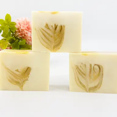Wholesale Lavender Flower  Brown Color Handmade Mixer Gluta Glutathione Whitening Soap  White Label Manufacturer