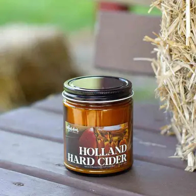 Nến đậu nành Holland Hard Cider - 7.5 oz