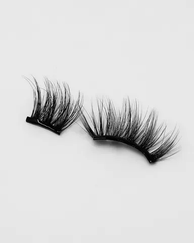 Original Pre-glued Half Lashes - Yana - Wispy Long