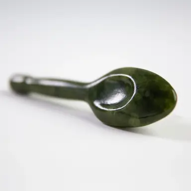 GUA SHA Jade Applicator Tool - Green Jade