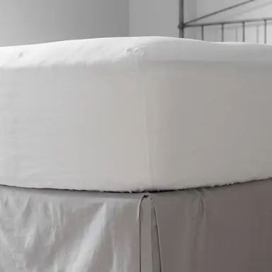 University/Dorm Bedding Set - 200TC White