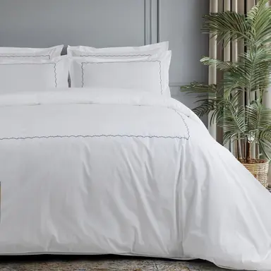 Bedsheet + Duvet Cover + Pillow Cover - Embroidered 'Taj'