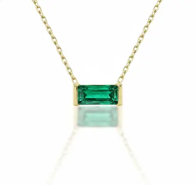 Linéa Baguette Emerald Necklace