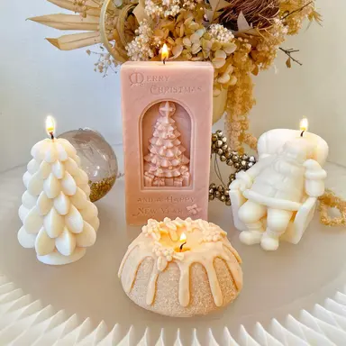 Set of 4 Festive Greeting Scented Soy Candles