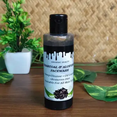 Charcoal & Aloe Vera Facewash – Detoxifying, Oil Control & Acne Care Cleanser