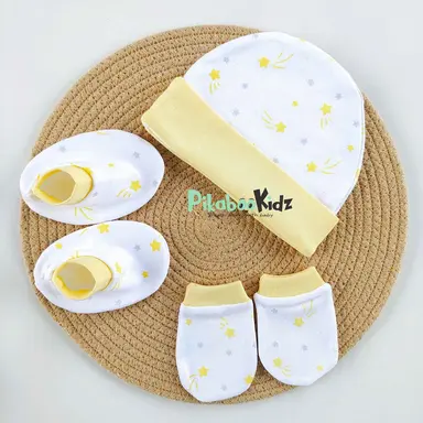 Organic cotton Cap mittens Booties – Yellow Stars