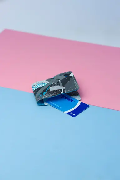Card wallet: blue, grey silver