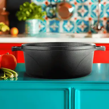 Roca Europa Cast Iron Dutch Oven - 24CM - 100% Natural & Non-Stick | Pre-Seasoned Oil | Cotton Sleeves for Handles & Storage Bag | Made in India