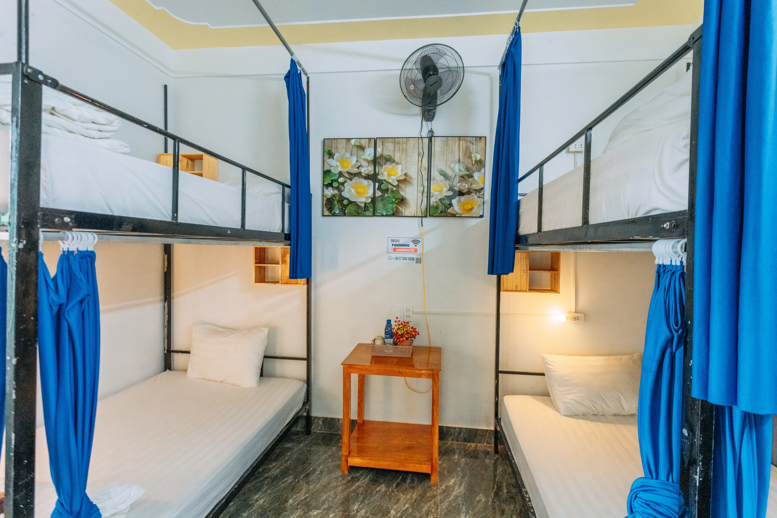 Deluxe 4-Bed Mixed Dorm Room