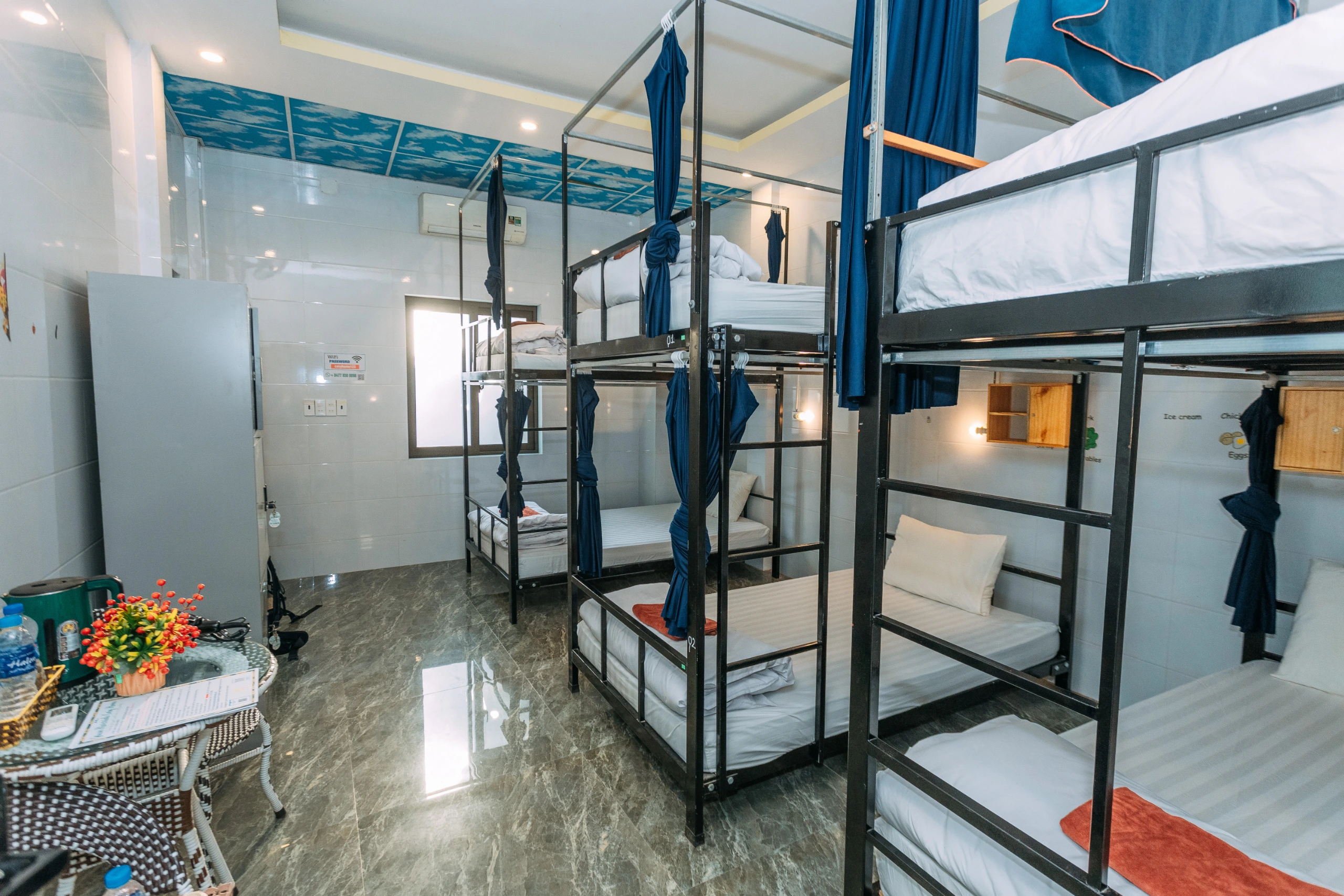Deluxe 6-Bed Female Dorm Room
