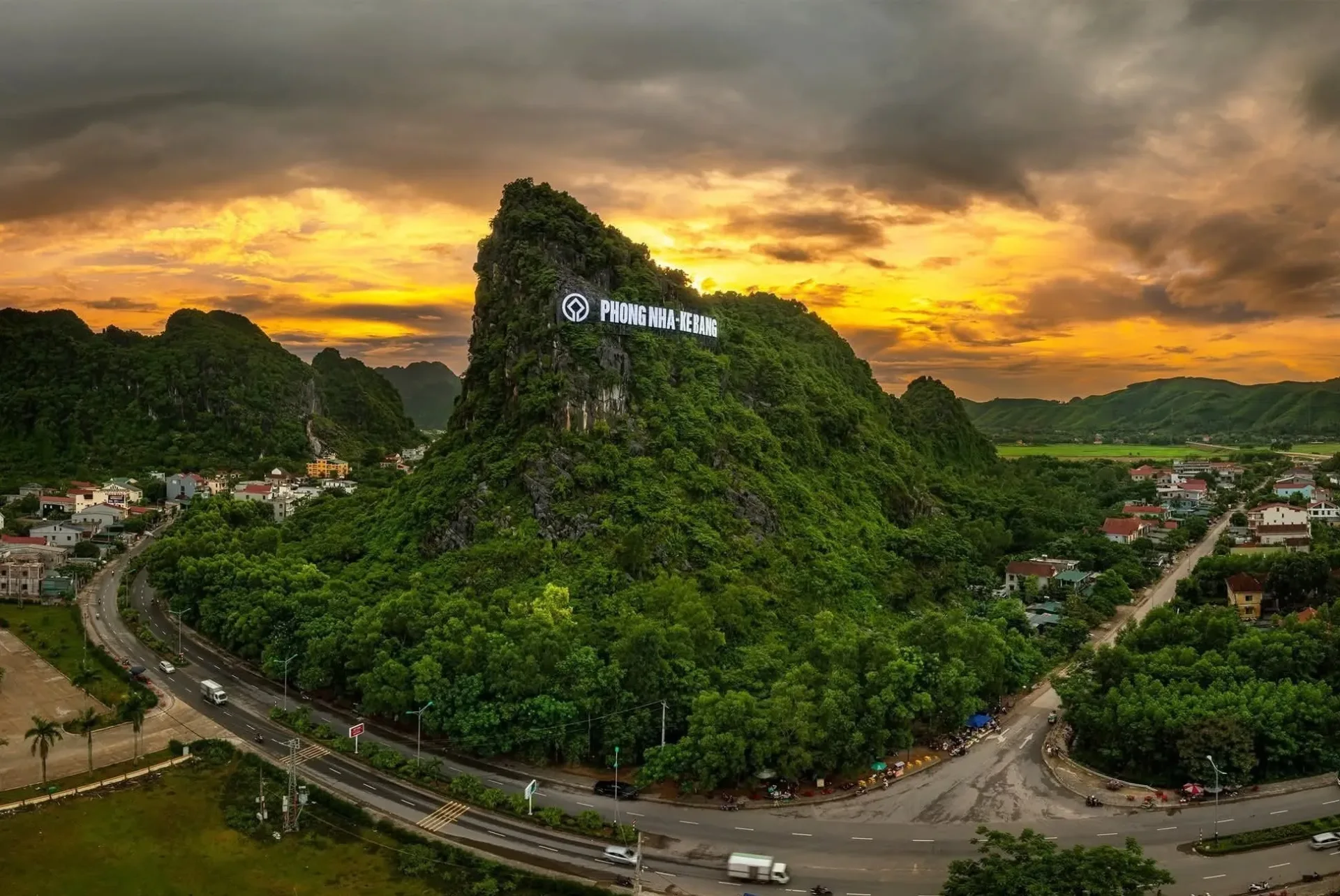 Phong Nha - The Kingdom of Caves