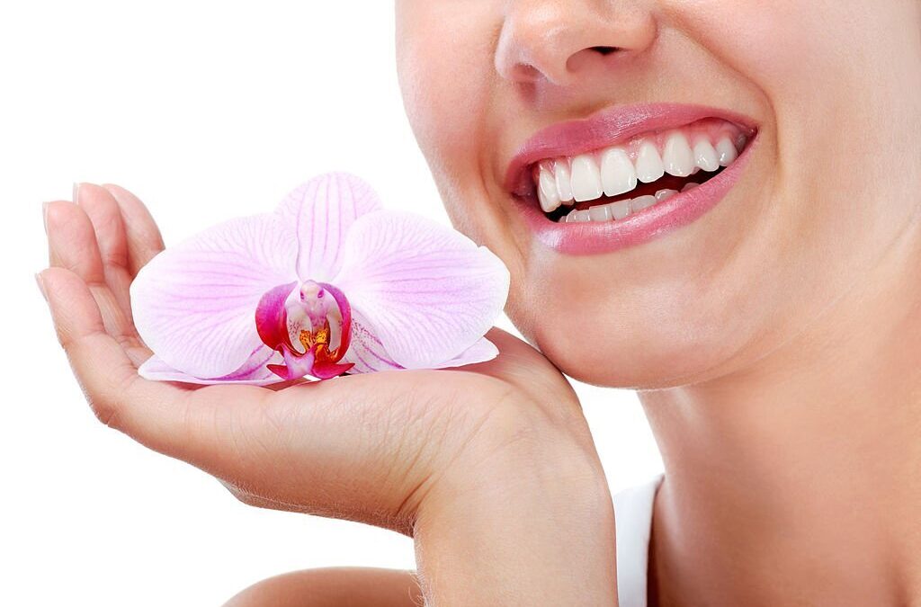 Why Teeth Whitening Is Best Done At The Dentist feature image