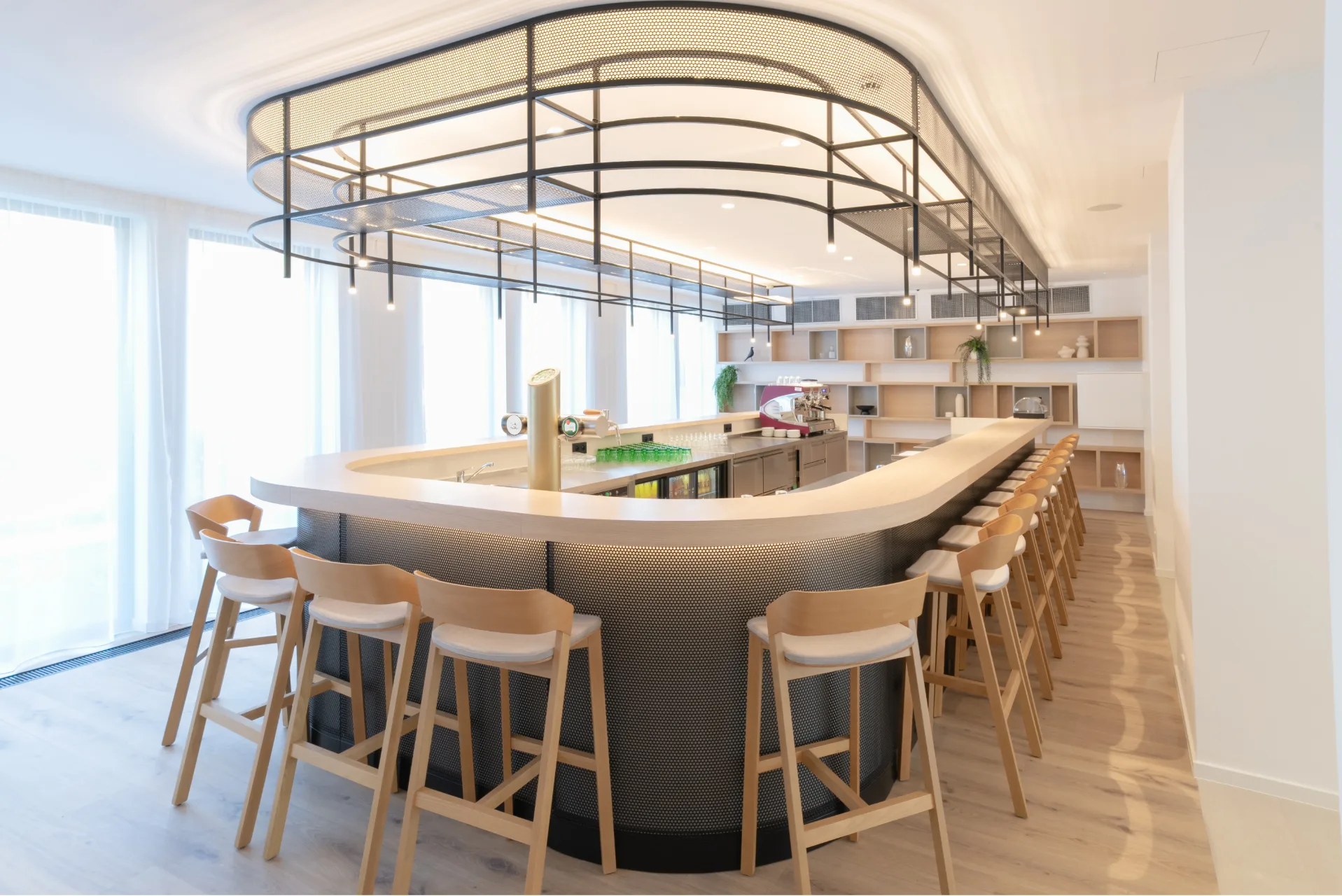 restaurant bar