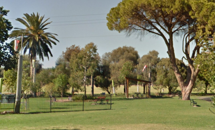 Lundie Gardens