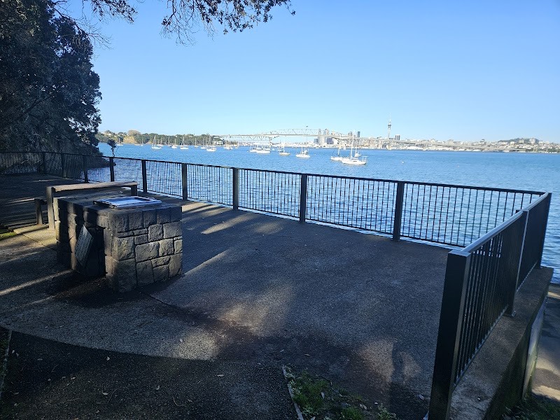 Hinemoa Park