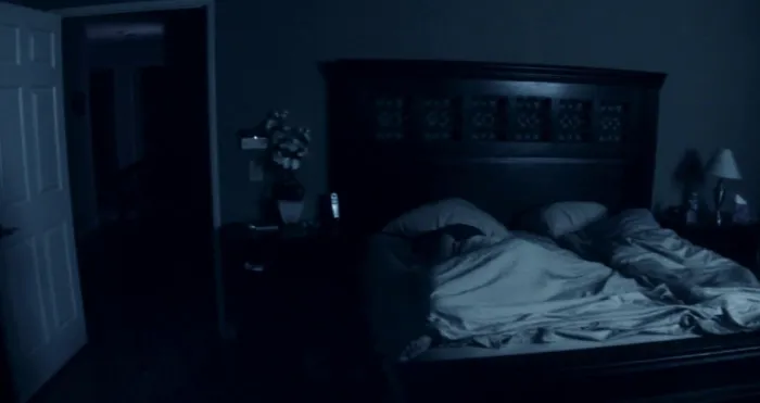 Scena iz filma Paranormal Activity(2007) 1