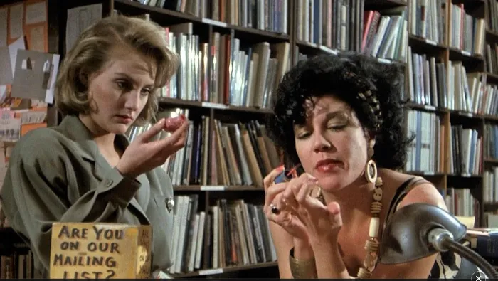 Scena iz filma I, Madman(1989) 1
