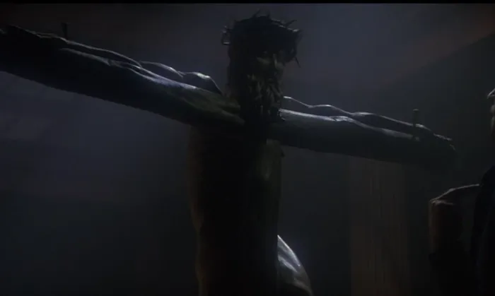 Scena iz filma Omen III: The Final Conflict(1981) 1