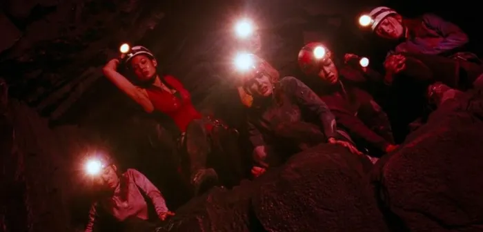 Scena iz filma The Descent(2005) 1