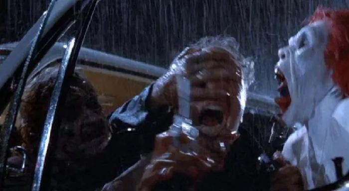 Scena iz filma The Return of the Living Dead(1985) 2