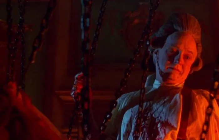Scena iz filma Hellraiser IV: Bloodline(1996) 1