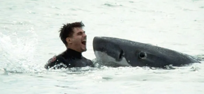 Scena iz filma Shark Attack 3: Megalodon(2002) 2