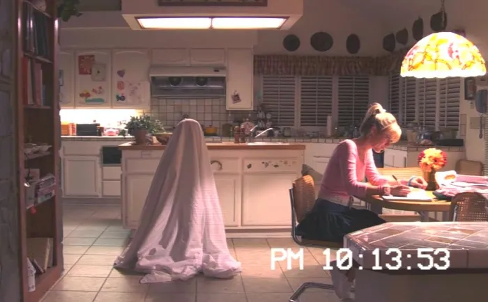 Scena iz filma Paranormal Activity 3(2011) 2