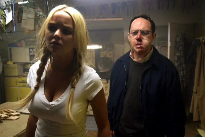 Scena iz filma The Cottage(2008) 1