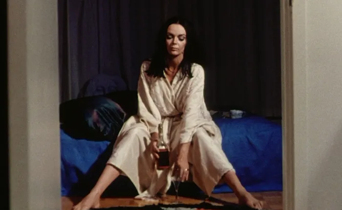 Scena iz filma Shivers(1975) 1