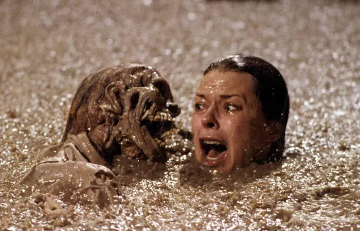 Scena iz filma Poltergeist(1982) 2