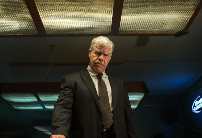 Scena iz filma 13 Sins(2014) 2