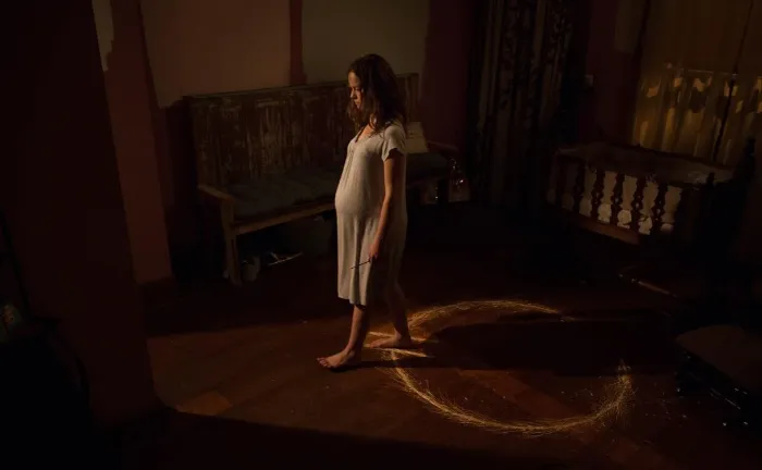 Scena iz filma Devil's Due(2014) 3