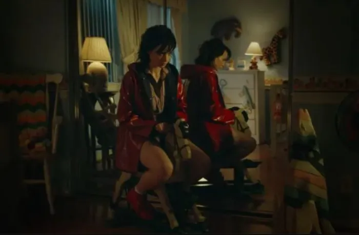 Scena iz filma At the Devil's Door(2014) 1