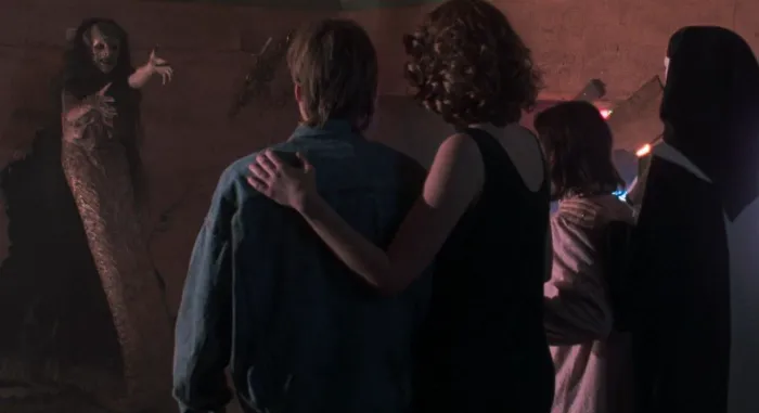 Scena iz filma Night of the Demons 2(1994) 3