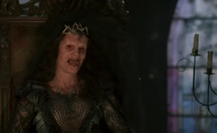 Scena iz filma Night of the Demons 2(1994) 2