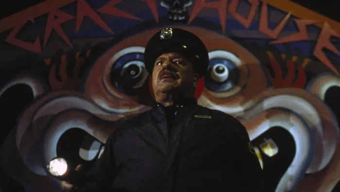 Scena iz filma Killer Klowns from Outer Space(1988) 2