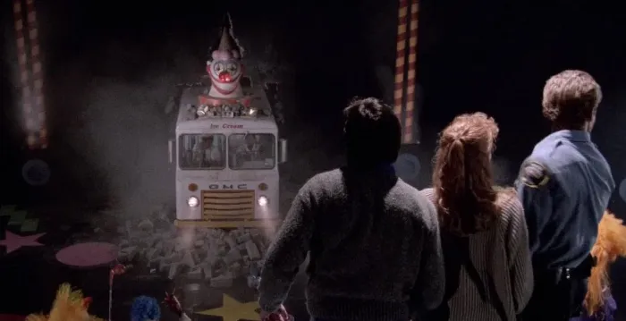 Scena iz filma Killer Klowns from Outer Space(1988) 1