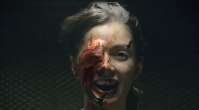 Scena iz filma V/H/S Viral(2014) 1