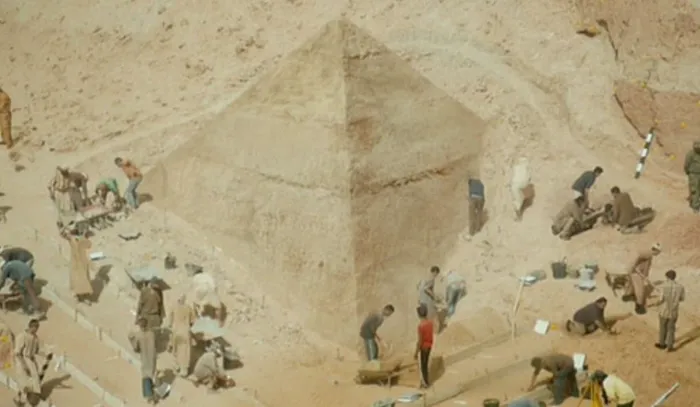 Scena iz filma The Pyramid(2014) 3