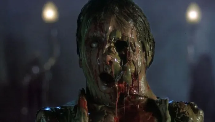 Scena iz filma Fright Night(1985) 2