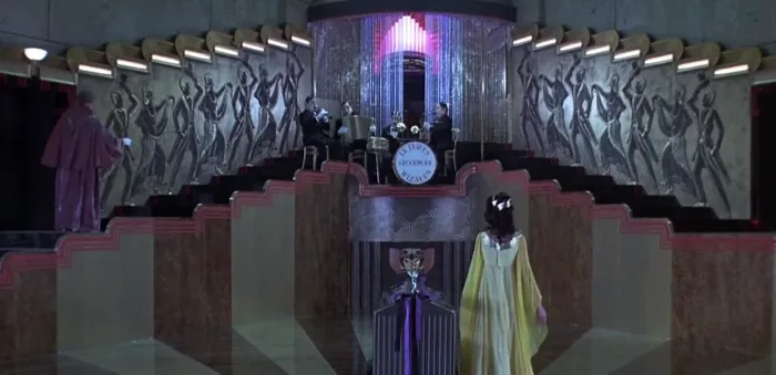 Scena iz filma Dr. Phibes Rises Again(1972) 3